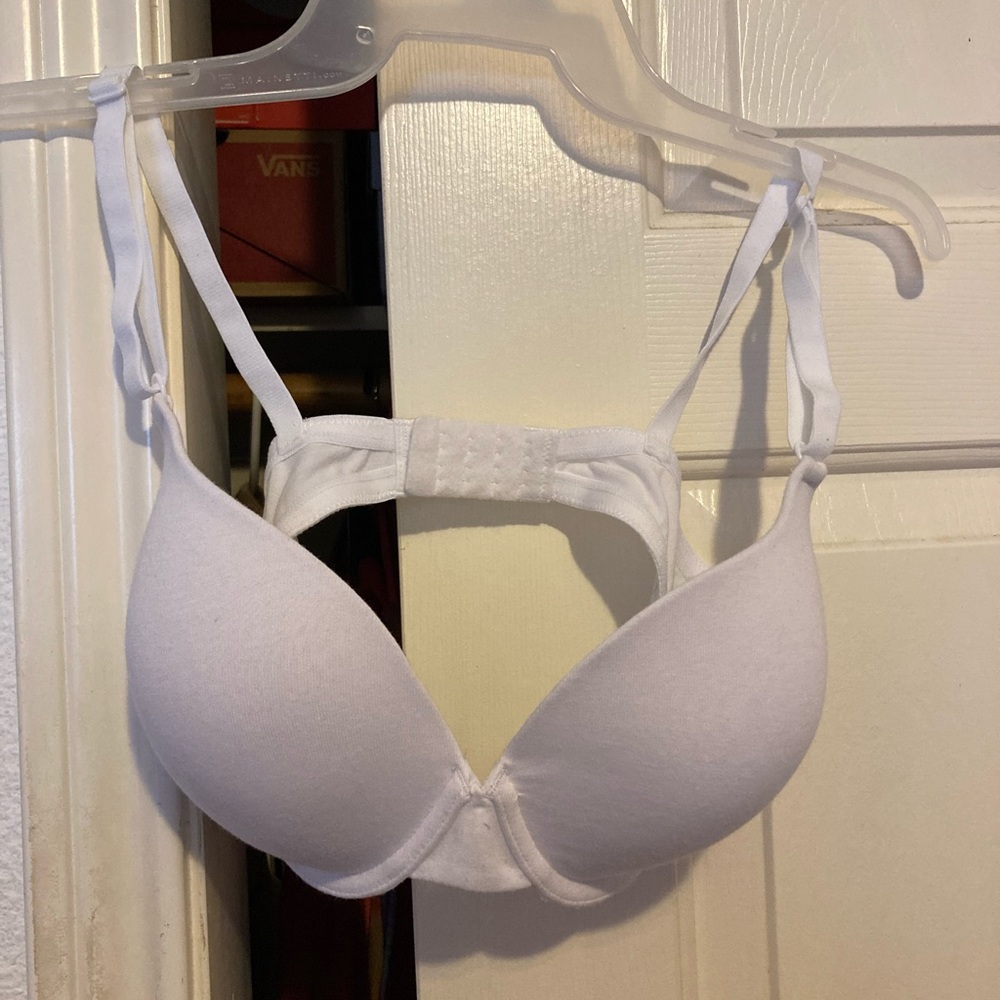 2 fruit of the loom bras- size:36C